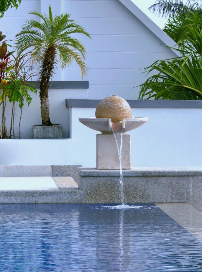 Kulraya Villas - Luxury Serviced Pool Villas 란타섬 외부 사진