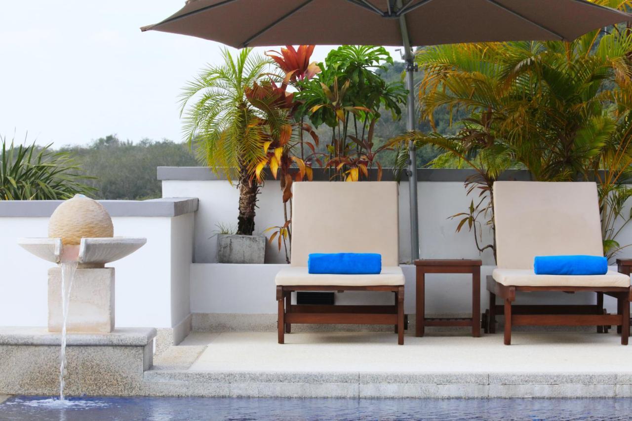Kulraya Villas - Luxury Serviced Pool Villas 란타섬 외부 사진
